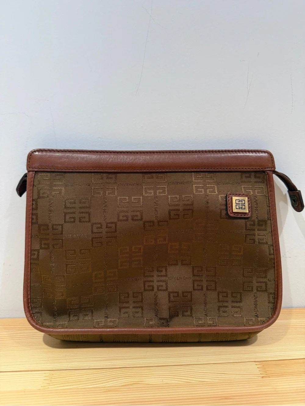 Vintage Givenchy 4G Monogram Jacquard Makeup Clutch – 70s/80s Retro